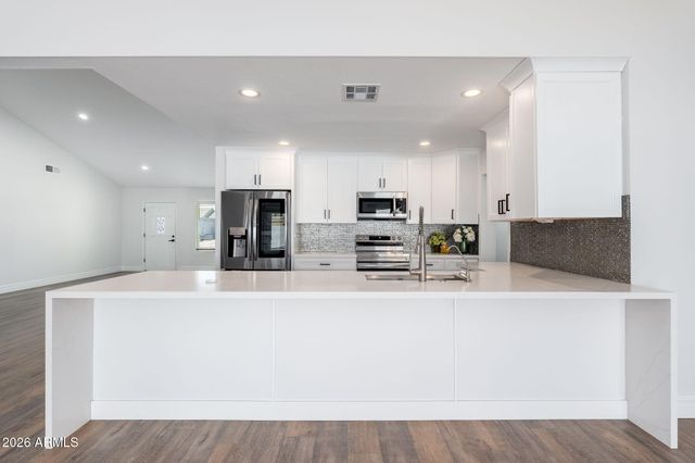 1411 E DAVA Drive, Tempe, AZ 85283