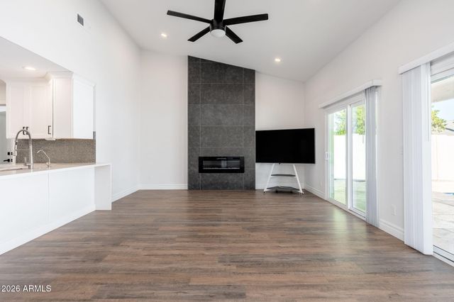 1411 E DAVA Drive, Tempe, AZ 85283