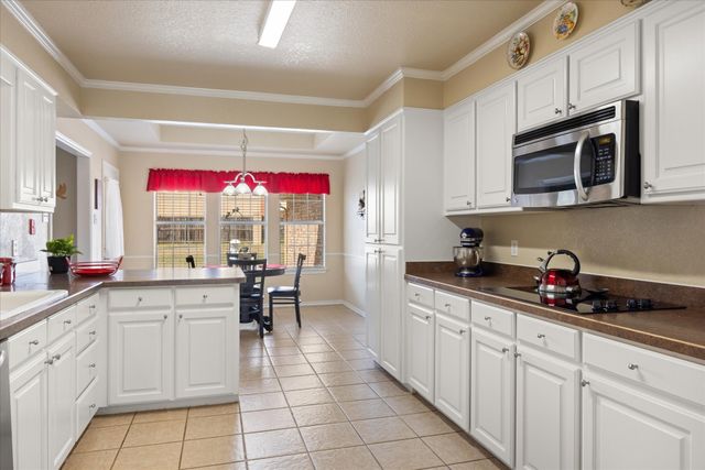 1214 Chaparral Lane, Granbury, TX 76048