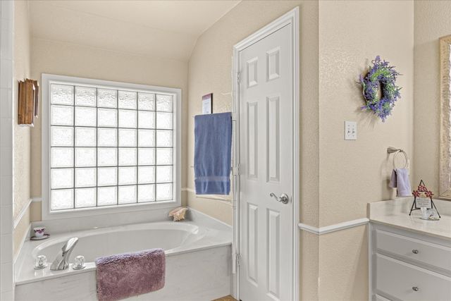 1214 Chaparral Lane, Granbury, TX 76048