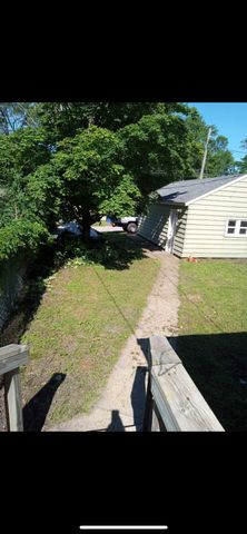 817 33rd Avenue N, Saint Cloud, MN 56303