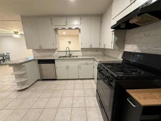 2310 Pecos Street, La Marque, TX 77568