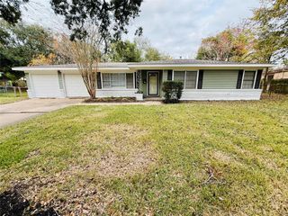 2310 Pecos Street, La Marque, TX 77568