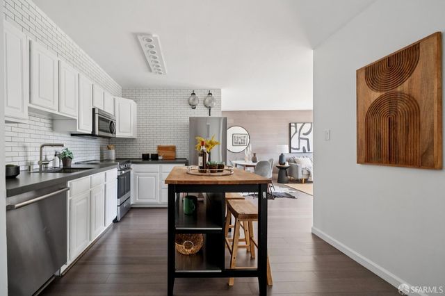 1001 Pine Street 801, San Francisco, CA 94109