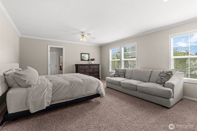 23412 SE 260th Court, Maple Valley, WA 98038