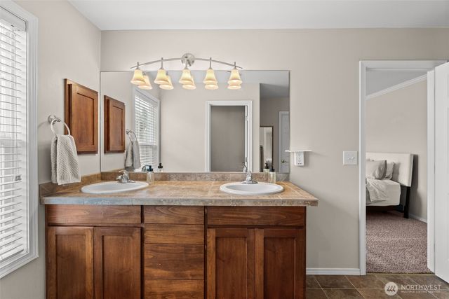 23412 SE 260th Court, Maple Valley, WA 98038