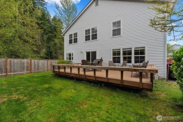 23412 SE 260th Court, Maple Valley, WA 98038