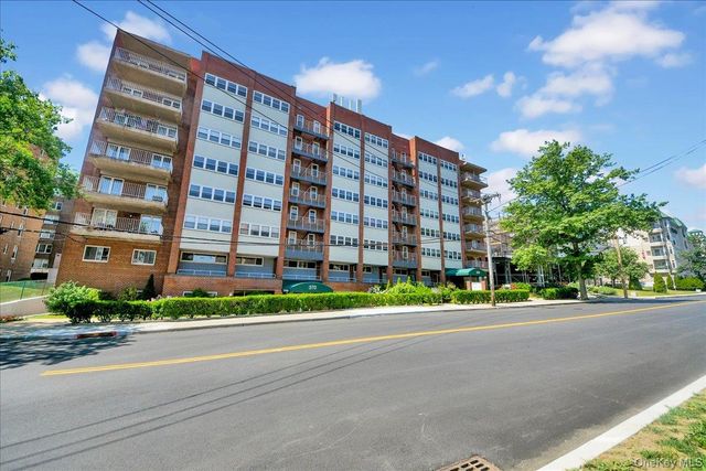 370 Westchester Avenue 3M, Port Chester, NY 10573
