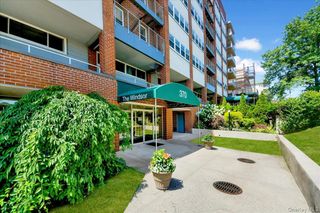 370 Westchester Avenue 3M, Port Chester, NY 10573
