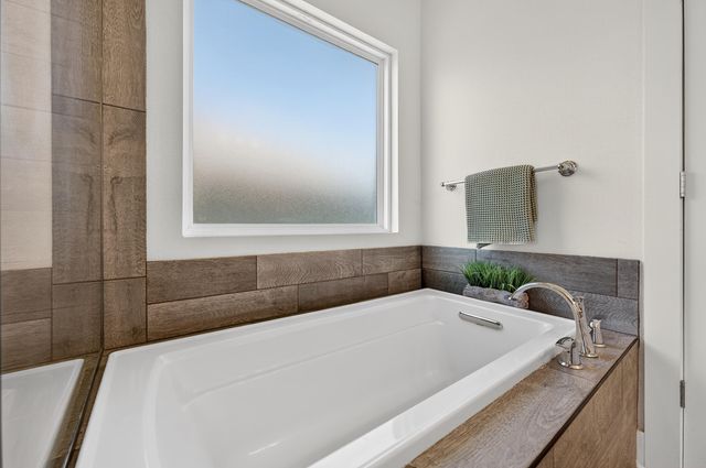 5097 Wheeler Way, Pensacola, FL 32526