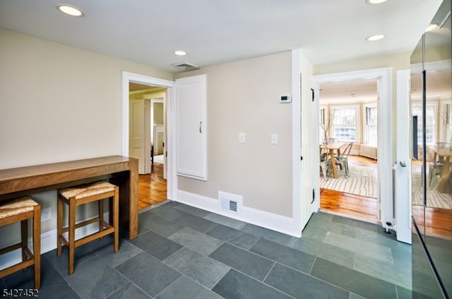 73 N Main St, Cranbury Twp., NJ 08512