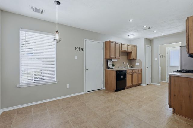 7111 Cool Spring Court, Magnolia, TX 77354