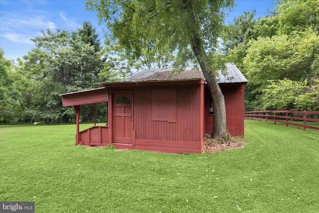 2319 BRADDOCK RD, Woodbine, MD 21797
