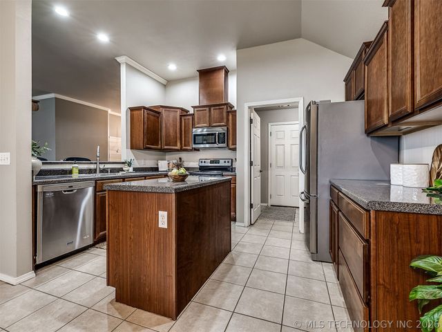 4818 NE Wisconsin Avenue, Bartlesville, OK 74006