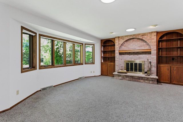4657 114th STREET, Greenfield, WI 53228