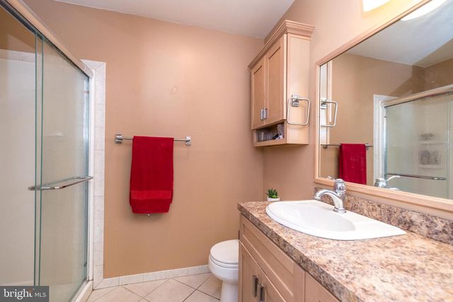 906 DOGWOOD CT, Lansdale, PA 19446