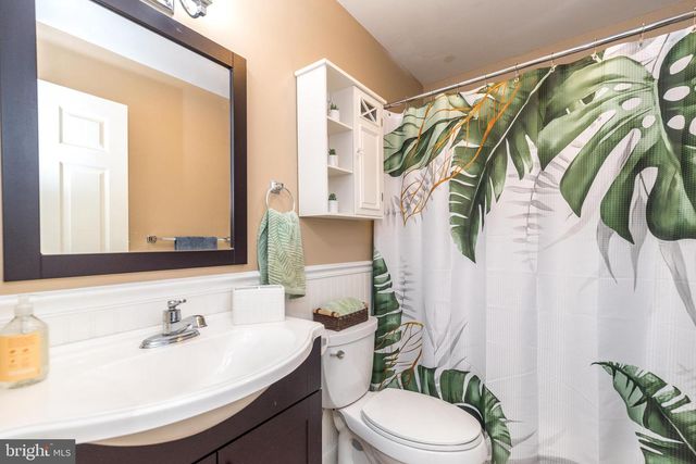 906 DOGWOOD CT, Lansdale, PA 19446