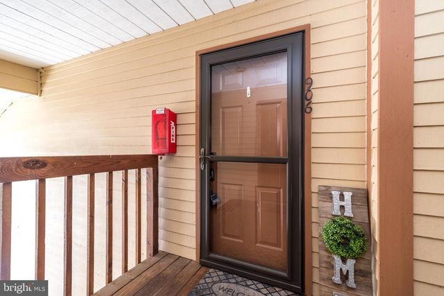 906 DOGWOOD CT, Lansdale, PA 19446