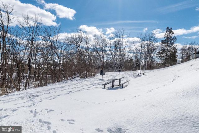 906 DOGWOOD CT, Lansdale, PA 19446