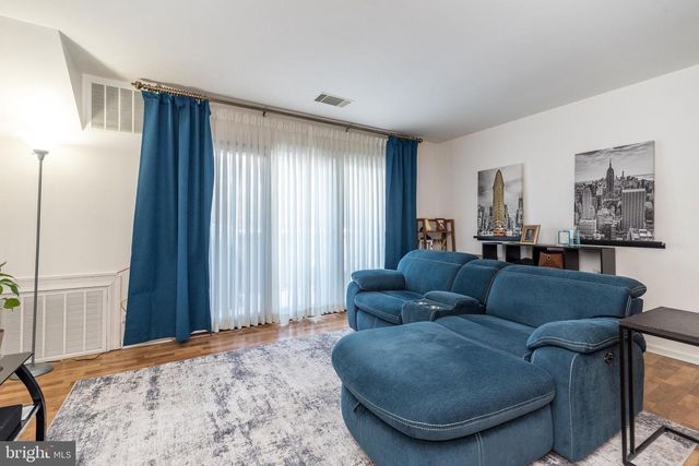 906 DOGWOOD CT, Lansdale, PA 19446