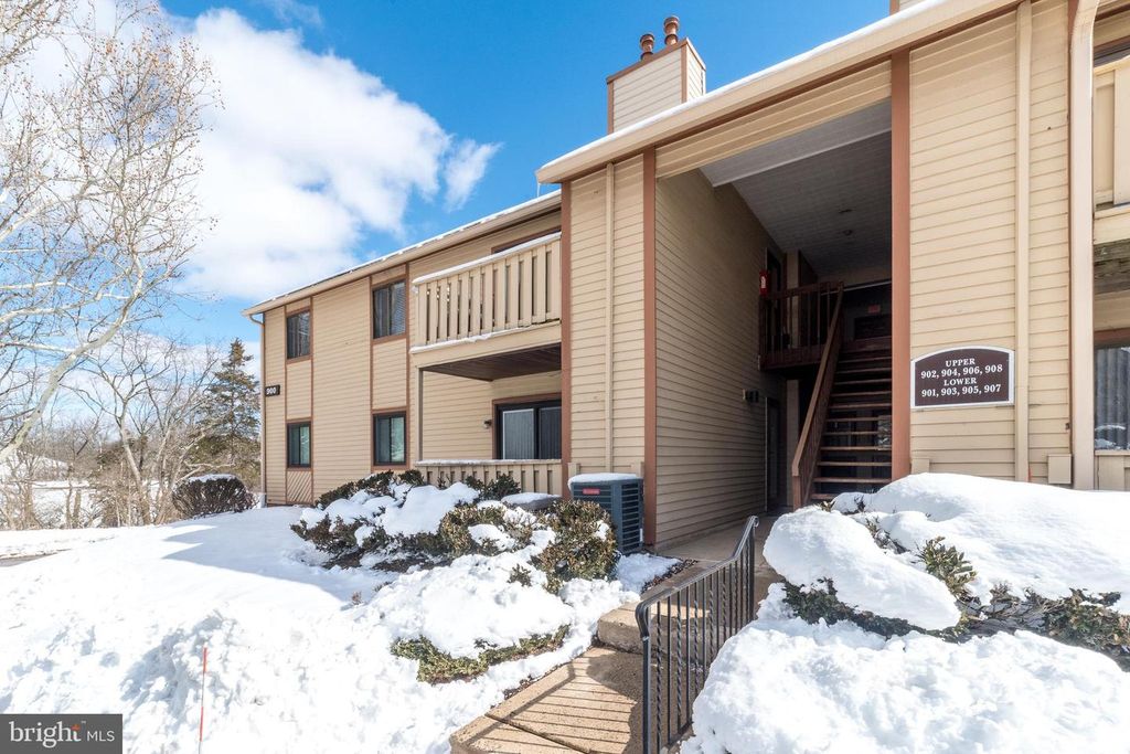 906 DOGWOOD CT, Lansdale, PA 19446