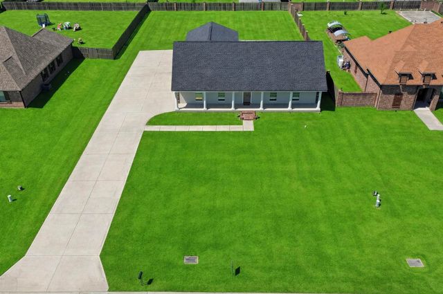 214 Exeter Run, Houma, LA 70360