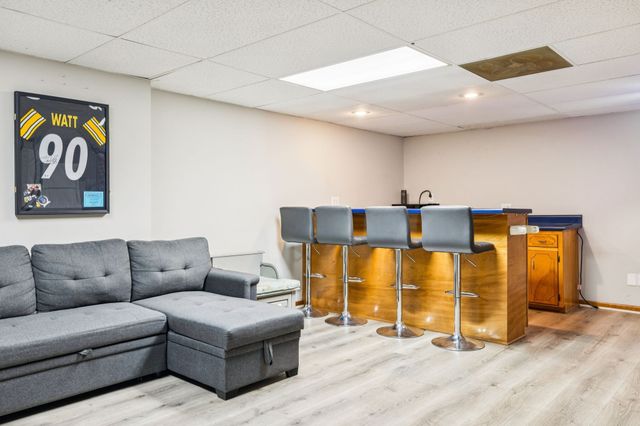 207 Robinson Dr, Dickson, TN 37055