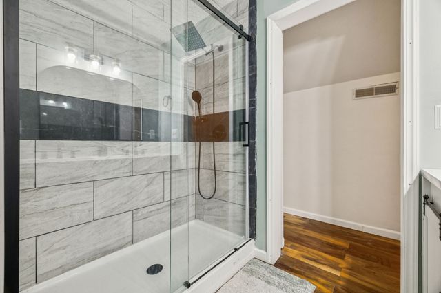 207 Robinson Dr, Dickson, TN 37055