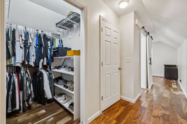 207 Robinson Dr, Dickson, TN 37055