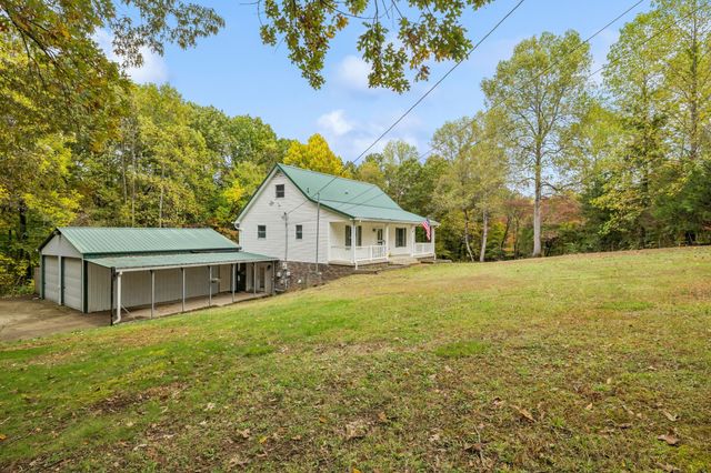 207 Robinson Dr, Dickson, TN 37055