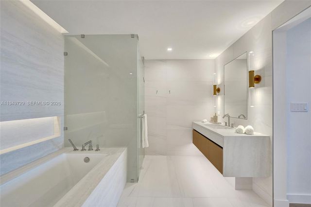 900 N Ocean Blvd 1904, Pompano Beach, FL 33062