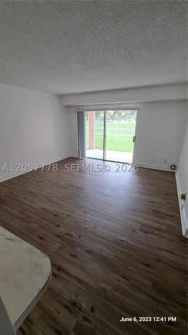 15770 SW 106th Ter 104, Miami, FL 33196