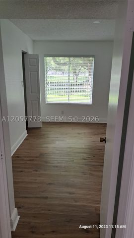 15770 SW 106th Ter 104, Miami, FL 33196