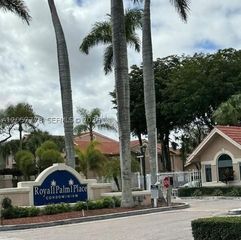 15770 SW 106th Ter 104, Miami, FL 33196