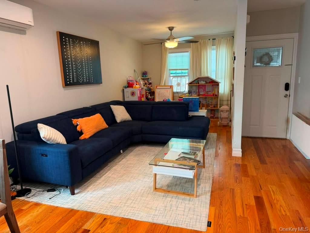 118-12 190th Street, Saint Albans, NY 11412 — photo 4