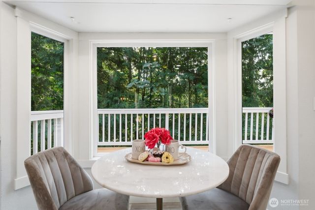 25120 SE 14th Street, Sammamish, WA 98075