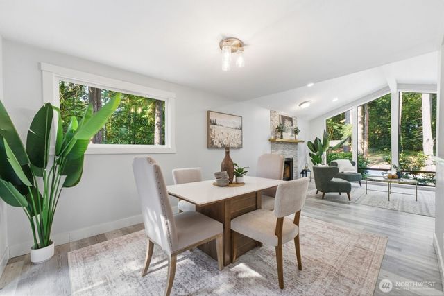 25120 SE 14th Street, Sammamish, WA 98075