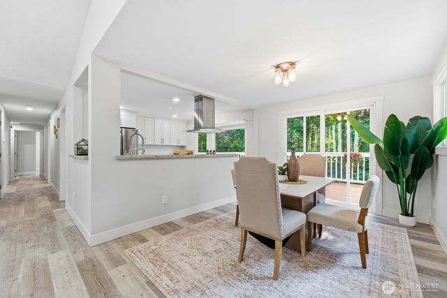 25120 SE 14th Street, Sammamish, WA 98075
