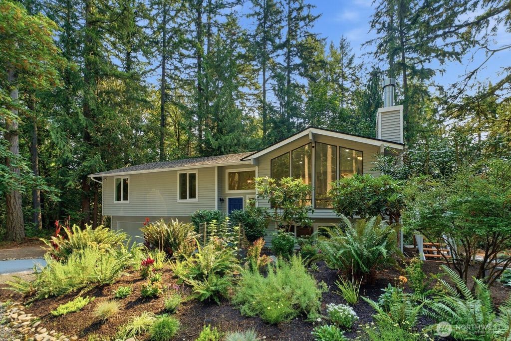 25120 SE 14th Street, Sammamish, WA 98075