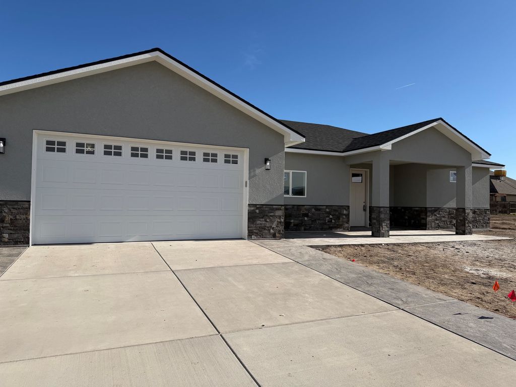 376 Hatchet Canyon Circle, Fruita, CO 81521