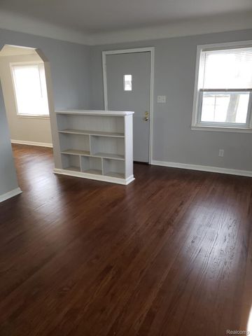2099 Cleveland Avenue, Lincoln Park, MI 48146