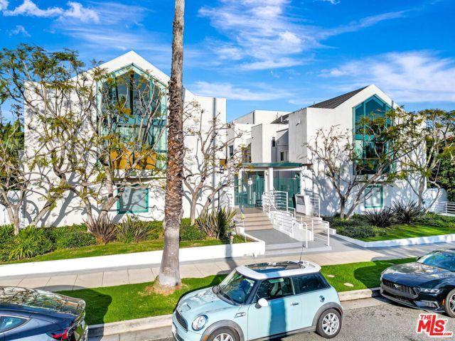 811 21st Street 2, Santa Monica, CA 90403