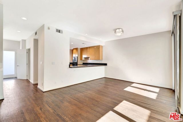 811 21st Street 2, Santa Monica, CA 90403