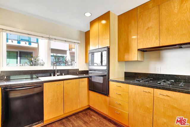 811 21st Street 2, Santa Monica, CA 90403