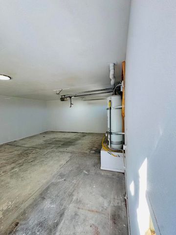 1863 Cypress Lane, Landers, CA 92285