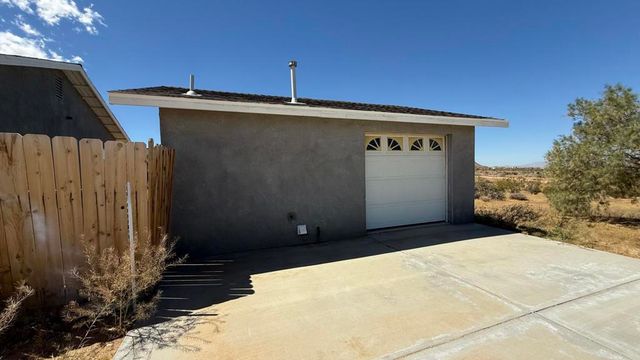 1863 Cypress Lane, Landers, CA 92285