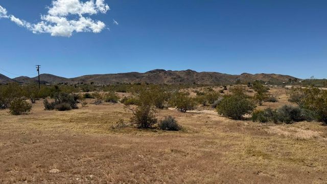 1863 Cypress Lane, Landers, CA 92285