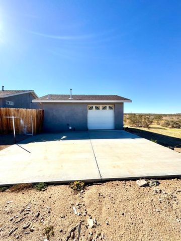 1863 Cypress Lane, Landers, CA 92285