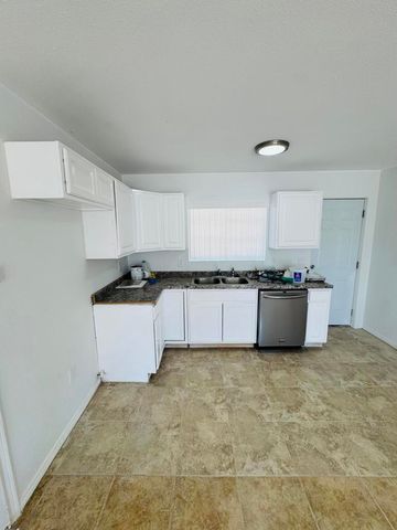 1863 Cypress Lane, Landers, CA 92285