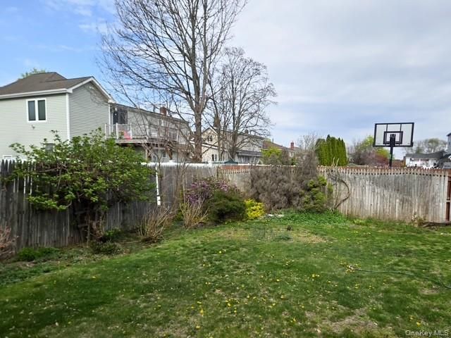 9 Goshen Street, Deer Park, NY 11729